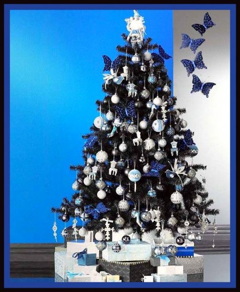 2012-Black-Christmas-Tree-with-Silver-and-Blue-Ornaments