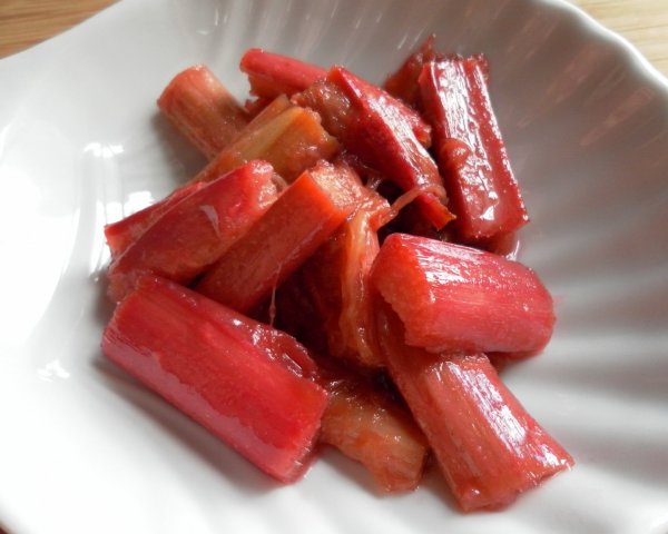 rhubarb-strawberries-008