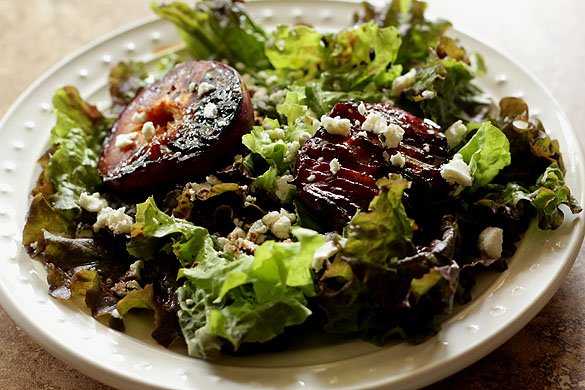plum-salad-grilled-horz