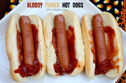 Halloween-Party-Food-Bloody-Finger-Hot-dog-Easy-and-Healthy-Chopped-Off-Finger-Hot-Dogs-Gross-but-fun-food-for-your-Halloween-party-1